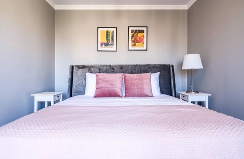 Kucukcekmece Apartment | Chic Residence 10 min to Mall of Istanbul