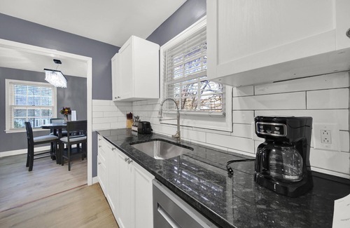 Marlwood Acre House | Chic retreat in charlotte 3bed2b