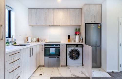 Riccarton Apartment | Chic Riccarton Stay with Parking + Outdoor Space
