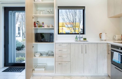 Riccarton Apartment | Chic Riccarton Stay with Parking + Outdoor Space