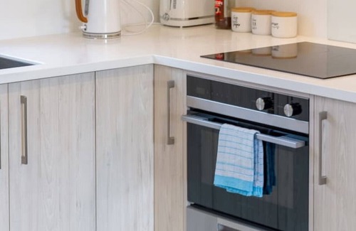 Riccarton Apartment | Chic Riccarton Stay with Parking + Outdoor Space