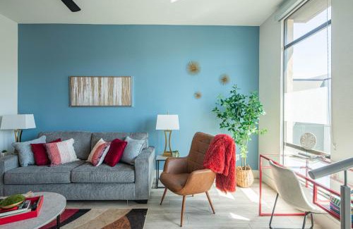 North Scottsdale Apartment | Chic & Serene ,Work Remotely in 5-Star Comfort 4003