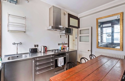 Bloomsbury Apartment | Chic Spacious Holborn Apartment
