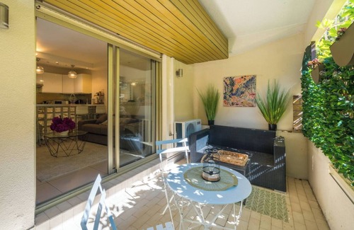 Carnot Apartment | Chic Studio 5 Minutes from Croisette - with large terrace and AC