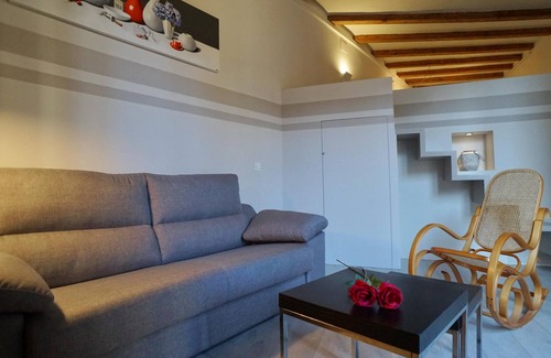 L'Antiga Esquerra de l'Eixample Apartment | Chic studio in a perfect location in Barcelona