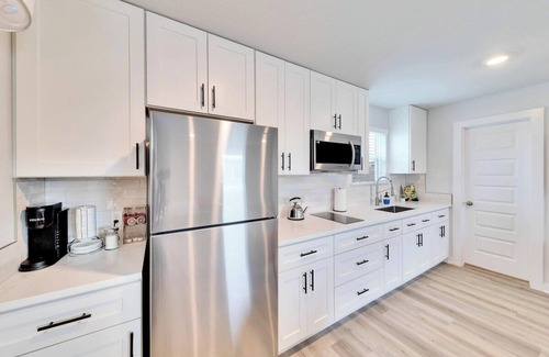 Kyle Apartment | Chic Studio Near TXST University