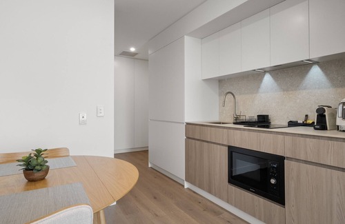 North Fremantle Apartment | Chic Studio Stay Near Cafés and Coastline