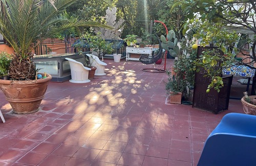Trastevere Apartment | Chic studio with AC and WiFi in phenomenal Roma