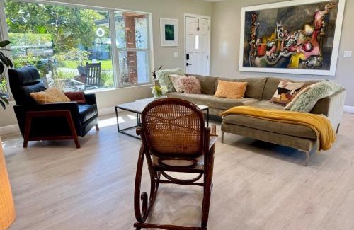Winter Park Apartment | Chic & Stylish 3BR-2BA Nature Lovers Home