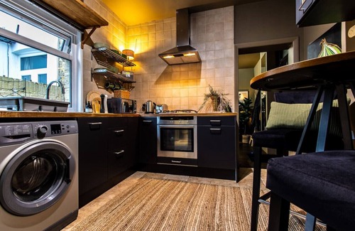 Walpole Apartment | Chic & Stylish Apartment | Olive 77