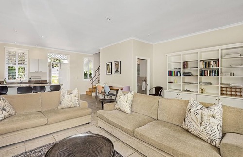Franschhoek House | Chic T'house in SA's culinary capital