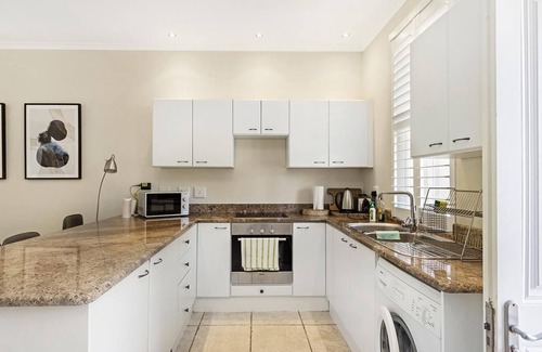 Franschhoek House | Chic T'house in SA's culinary capital