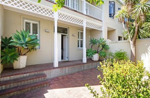 Franschhoek House | Chic T'house in SA's culinary capital