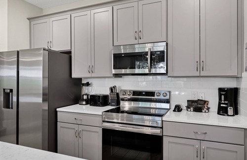 Reunion Condo | Chic Townhome near Disney with Resort & Waterpark Access - 7753SD