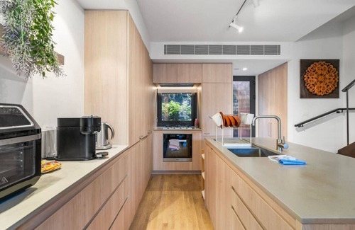 South Yarra House | Chic Townhouse in South Yarra