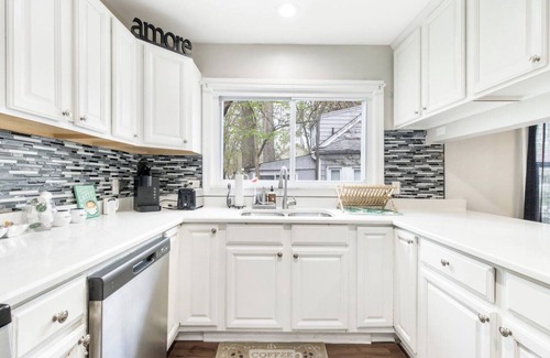 Royal Oak House | Chic & Updated Retreat Near DT Royal Oak