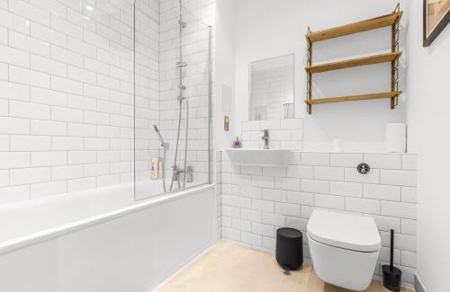 Haggerston Apartment | Chic Urban Apartment In Shoreditch 2 bed 2 bath