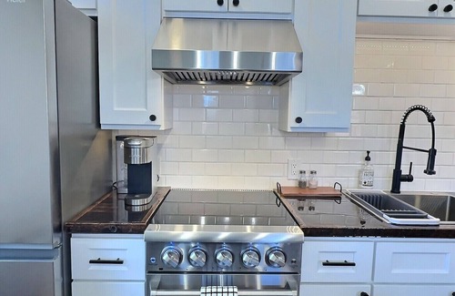 Big Timber Apartment | Chic Urban One-Bedroom Loft in downtown Big Timber w/Recreation All Around