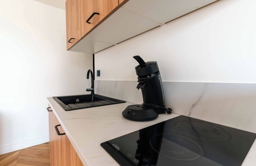 Clermont-Ferrand Apartment | Chic & View