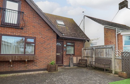 Weymouth House | CHICKERELL HOUSE, pet friendly in Weymouth