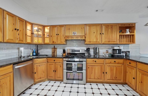 Millersport House | Chicks on Canal: 1 Min from Buckeye Lake Marina