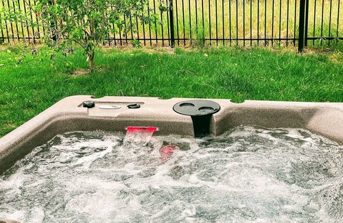 Chico House | Chico Creek House - Hot Tub, Game Room & Fire PIt
