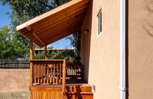 Santa Fe House | Chico's Hideaway | Peaceful Abode in Great Location