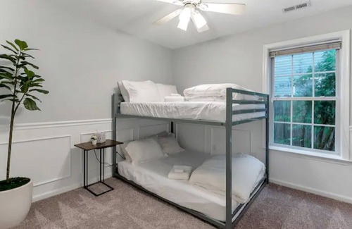 Chic's Beach House | Chics Beach Area, Short Walk to Beach!