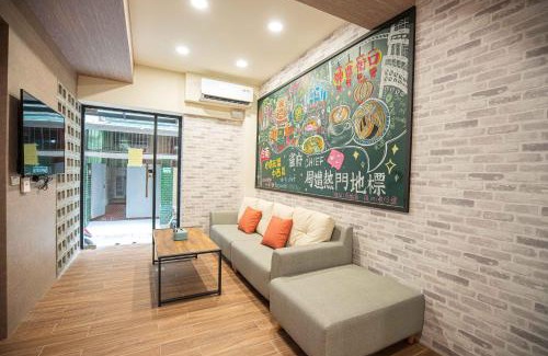 West Central District House | Chief Homestay輕旅套房附設電梯#本國旅客須先匯款
