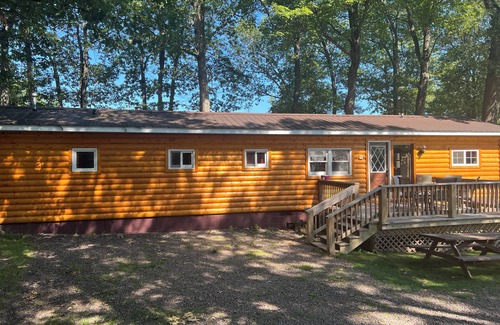Hunter Cabin | Chief Lake Lodge Resort Cabin #9