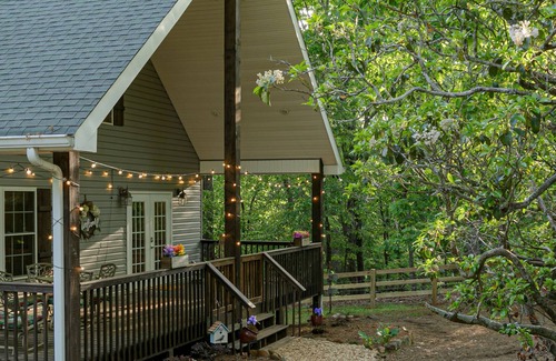 Clarkesville House | Chieftan Tribe - Seculded Family Home with Firepit and Gameroom