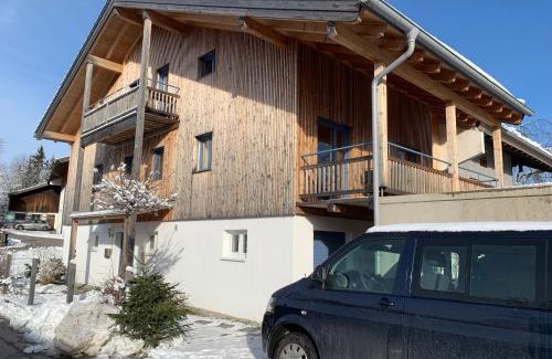 Bernau am Chiemsee Apartment | ChiemseeRefugium - Ferienwohnung Berg