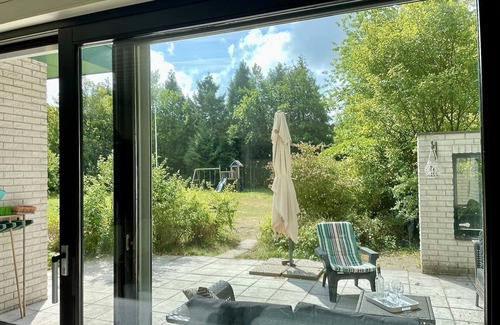Burgh-Haamstede House | Child- and dogfriendly holiday home with a spacious garden, 4 bedrooms, 2 bathrooms