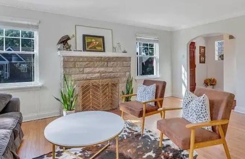 University City House | Child/Infant Friendly Home, 1 mile to Clayton