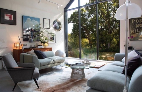 Abbess Roding House | Chill @ architect designed home with wild swimming