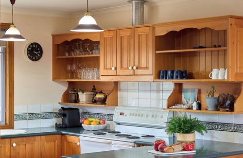 Bicheno Apartment | Chillax in Bicheno - Freycinet Holiday Houses