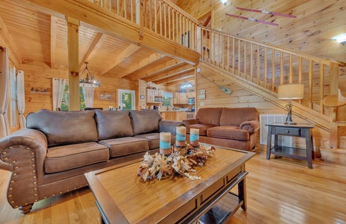 Caton Cabin | Chillin N Grillin - Cozy Pet-Friendly Cabin with Hot Tub & Mountain Views!