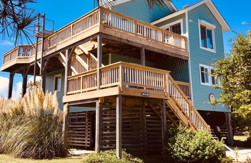 South Nags Head House | Chillin' Ri' Cheer in South Nags Head with the classic charm of the Outer Banks