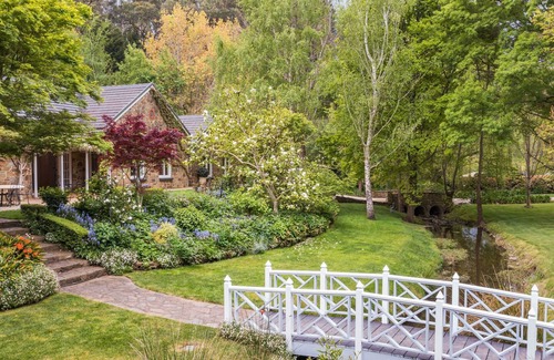 Stirling House | CHILTERNS OF STIRLI - Adelaide Hills Wonderland