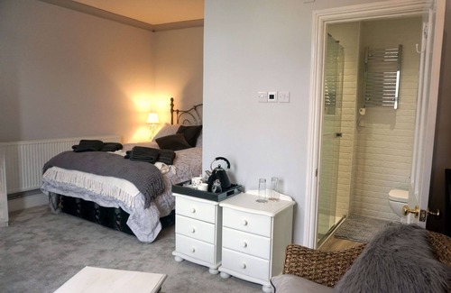 Longford Bed & Breakfast | Chilton House B&B