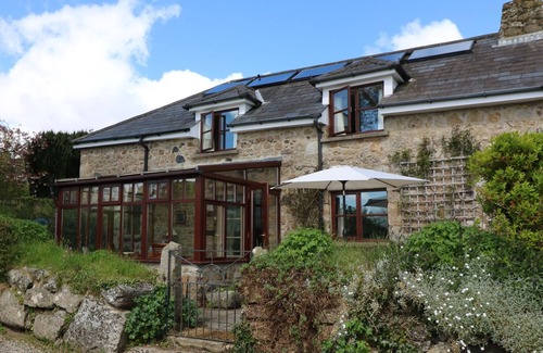 South Tawton Cottage | CHILVERY FARM COTTAGE, pet friendly, with a garden in Throwleigh