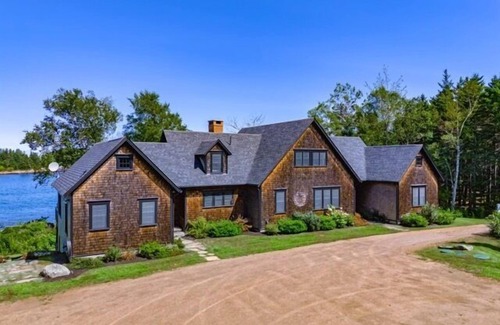 Tenants Harbor House | Chimerique on the Water in Maine