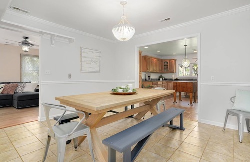 Chincoteague House | Chincoteague Island Creekside Cottage