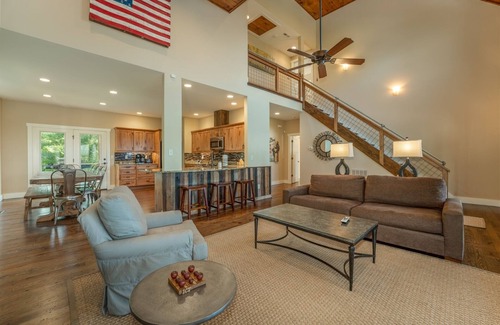 Pisgah Forest House | Chinquapin Cottage | 3 Bed, 3 Bath