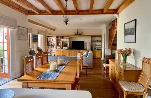 Eastcliff House | Chinta Cottage Hermanus