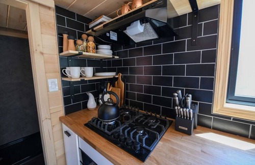 Drake House | Chipmunk Tiny Home at The Woolly Bugger Inn