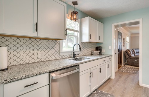 Gloria Glens Park Cottage | Chippewa Lake Cottage w/Fire Pit!