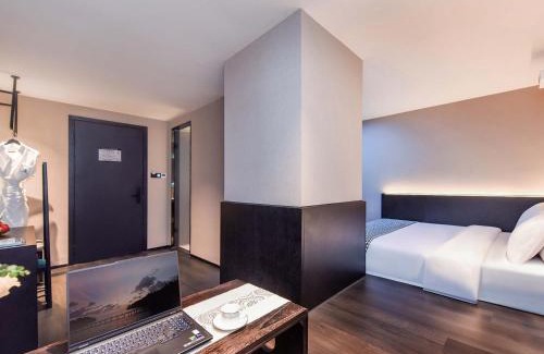 Yuzhong Hotel | Chongqing Enji M Hotel (Liberation Monument & Hongyadong Branch)