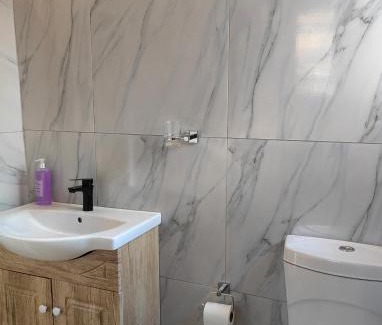 Rooihuiskraal Apartment | Choosers Express Boutique Hotel Room 5