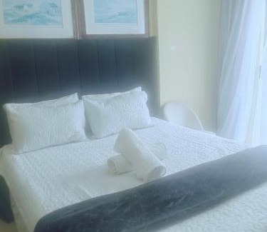 Rooihuiskraal Apartment | Choosers Express Boutique Hotel Room 4